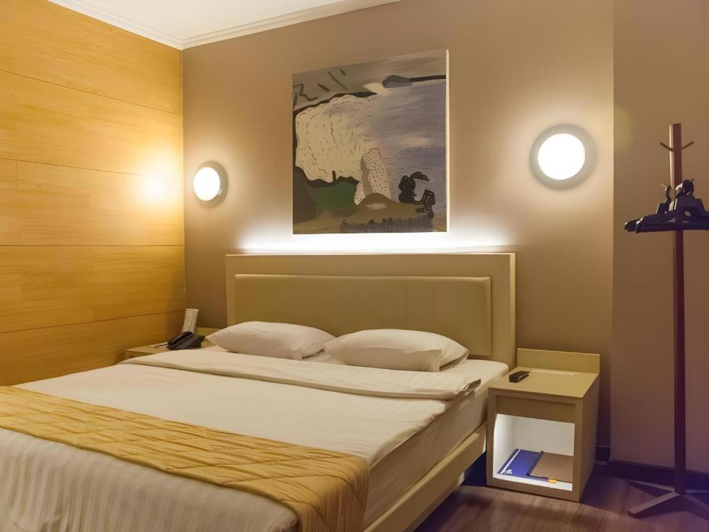 Gajahmada Avara Boutique Hotel Pontianak Eksteriør bilde