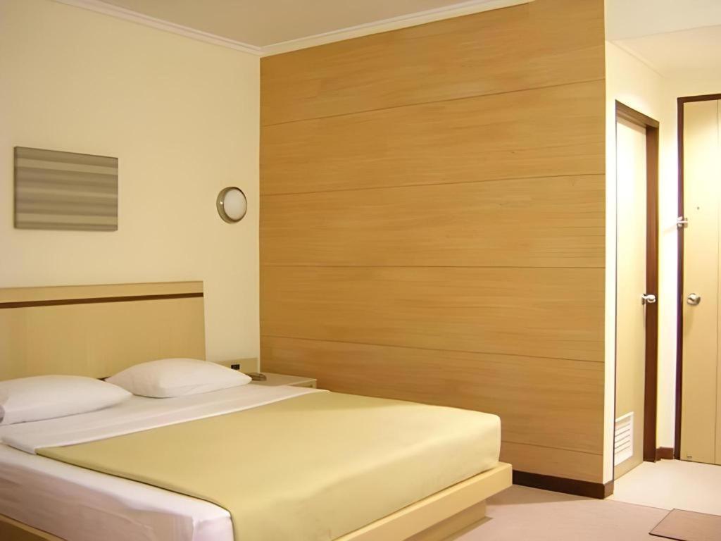 Gajahmada Avara Boutique Hotel Pontianak Eksteriør bilde
